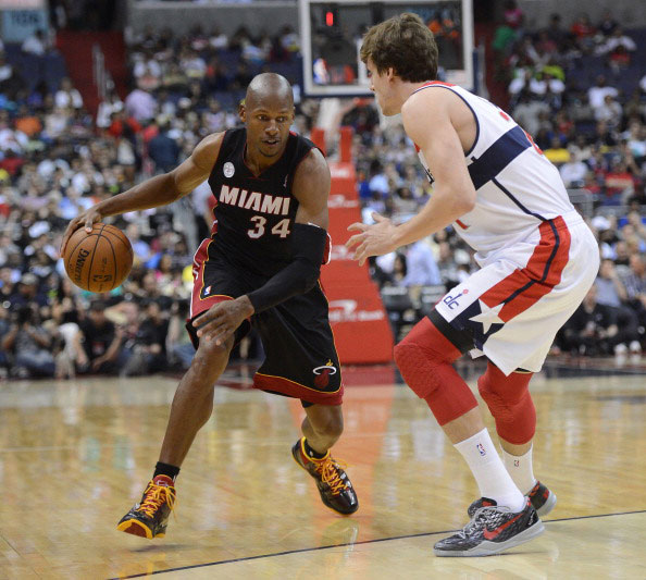 借助中路先 借助中路先